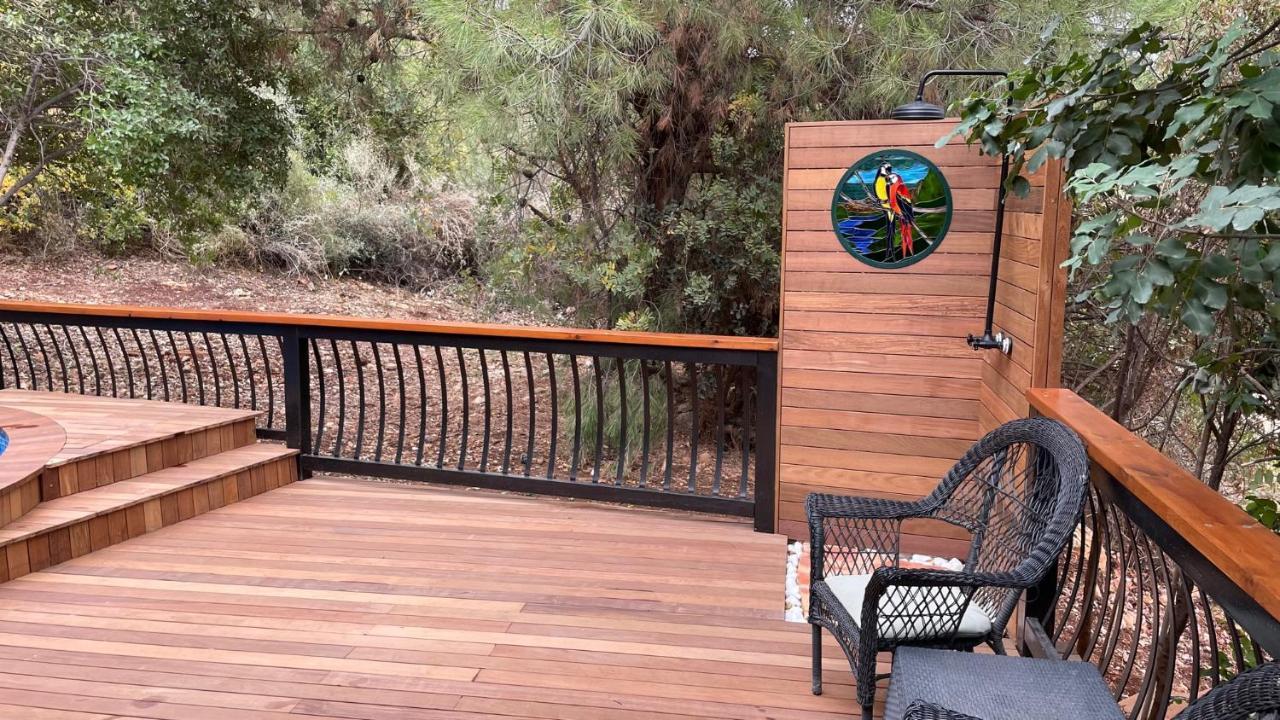 First Light Cabins Amirim Εξωτερικό φωτογραφία