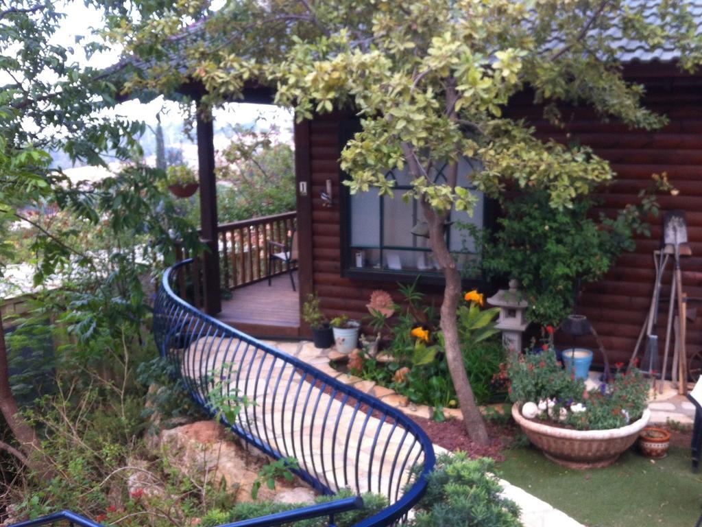 First Light Cabins Amirim Δωμάτιο φωτογραφία